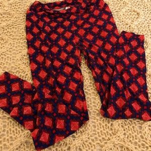 Lularoe curvy tall leggings